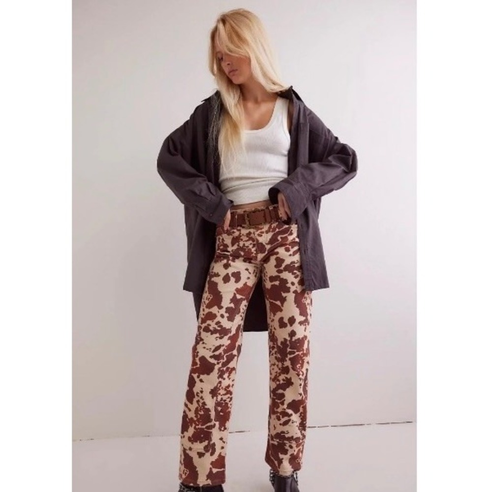 Free People We The Free Risk Taker High Rise Straight Jeans Cow Print Sz: 30 NWT - Picture 4 of 8